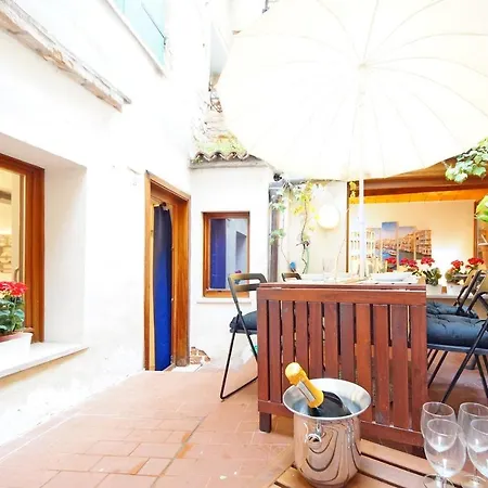 Daire Corte Rota Terrace San Marco *